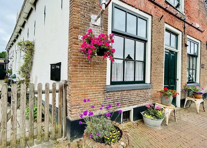 De Scheve Deur